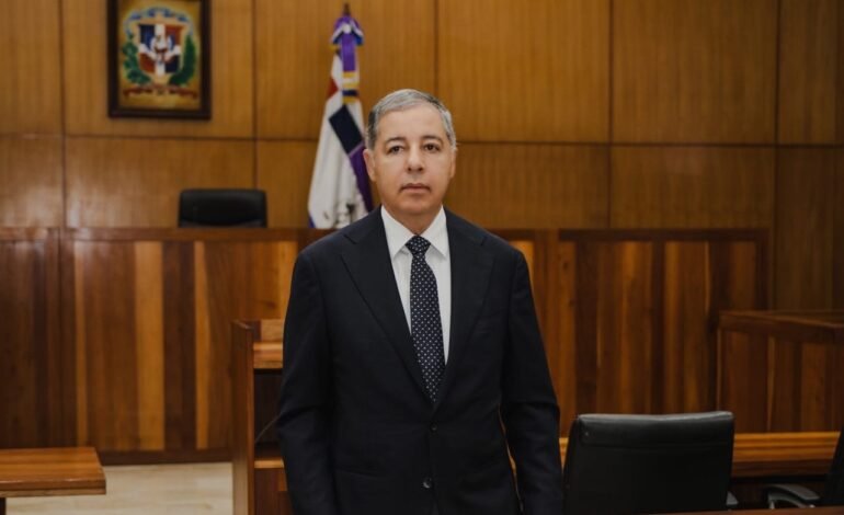 Defensa de Donald Guerrero: “Fallo contradice pruebas que favorecen su inocencia”Los abogados sostienen que la evidencia incorporada al expediente contradice la acusación y mantienen la convicción de que el exministro será finalmente absuelto.