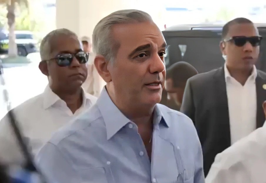 Abinader reafirma respaldo del Gobierno a la cesantía y llama al consenso en la reforma laboral