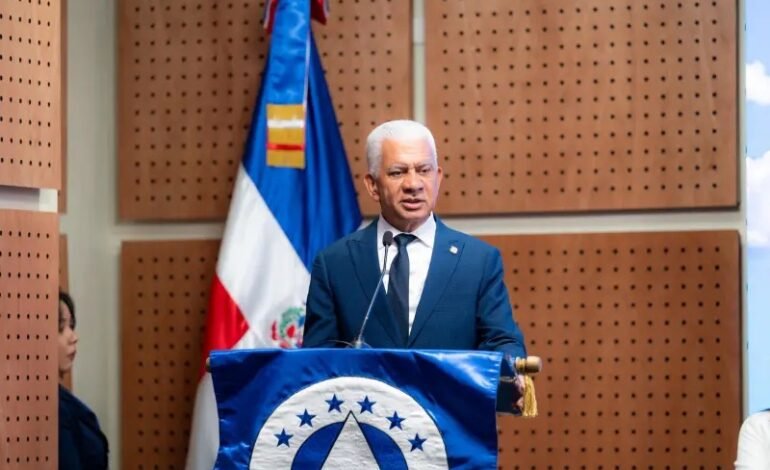 Presidente del Senado destaca importancia de la estabilidad macroeconómica de la región