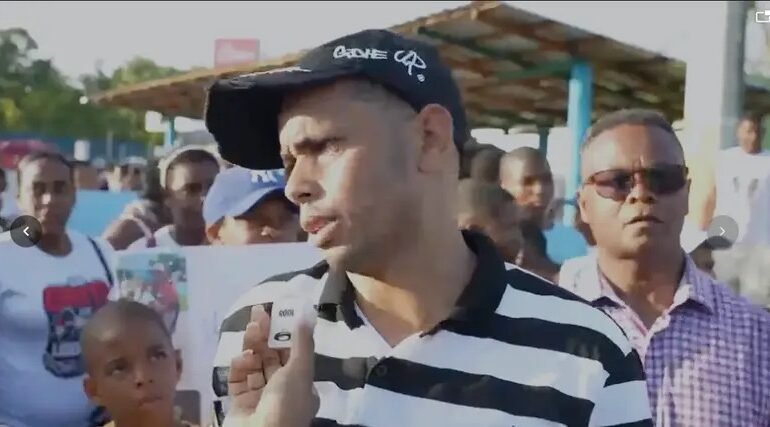 Familiares de adolescente fallecido durante entrenamiento de béisbol reclaman avances en investigación