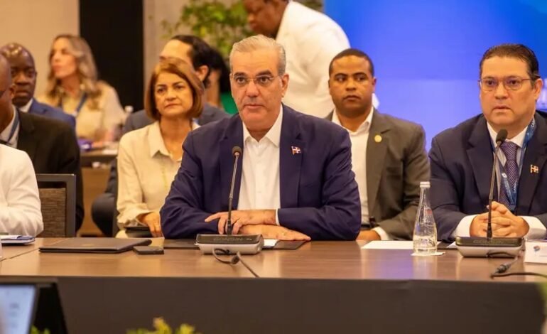 Abinader aboga por relanzar el acuerdo CARIFORO–UE con enfoque en resultados y crecimiento económico