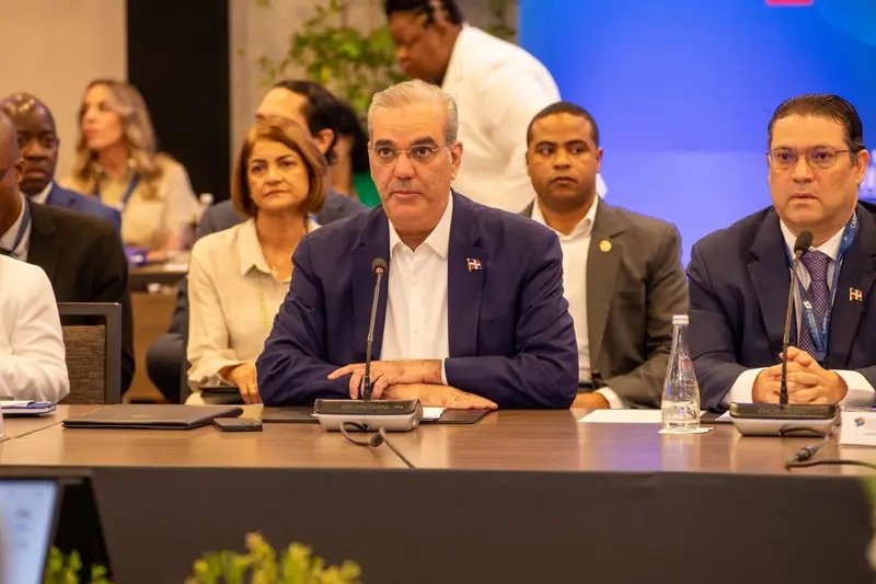 Abinader aboga por relanzar el acuerdo CARIFORO–UE con enfoque en resultados y crecimiento económico