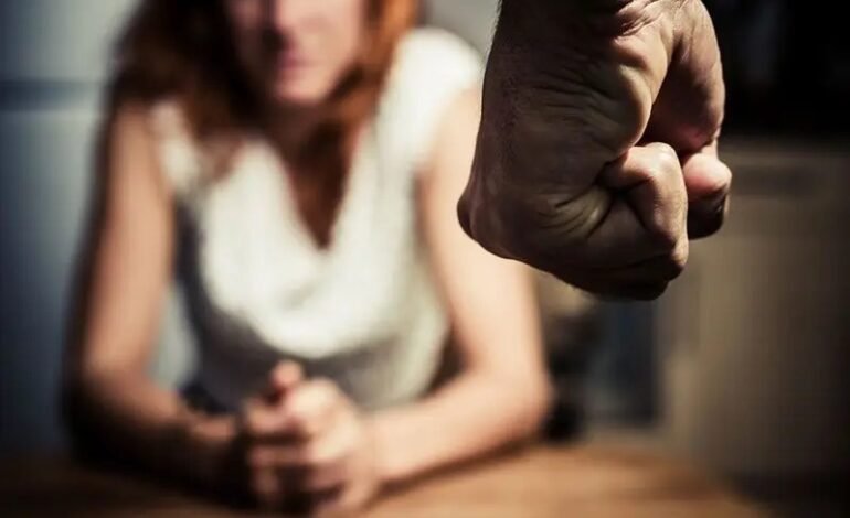 Acusan hombre de violar orden de alejamiento y&nbsp;&nbsp;agredir una joven