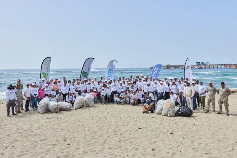 Realizan limpieza de Playa Gringo de Haina por el día Mundial de los Océanos