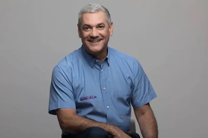 Gonzalo Castillo sacude el tablero político del país tras anunciar de que buscará la Presidencia en el 2028