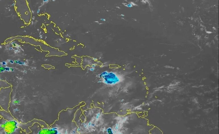 Indomet prevé aguaceros dispersos en varias regiones del país por incidencia de onda tropical y vaguada