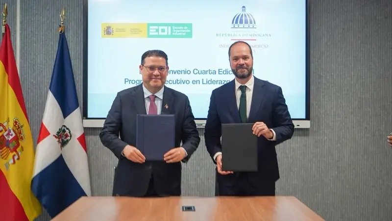 Yayo impulsa formación especializada para mujeres del sector industrial dominicano