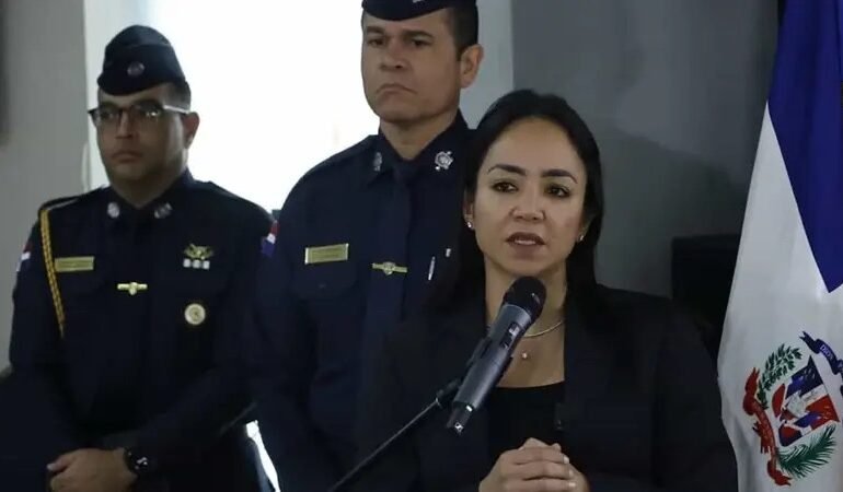 Faride anuncia gobierno analizará flexibilizar permisos migratorios a venezolanos tras terremotos