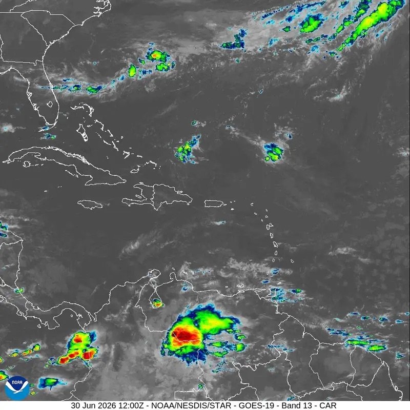 Indomet anuncia onda tropical provocarán aguaceros, tormentas eléctricas y ráfagas de viento este martes