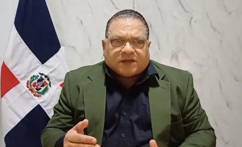 Mario Díaz pide convocar la mesa de trabajo del transporte ante alza de los combustibles