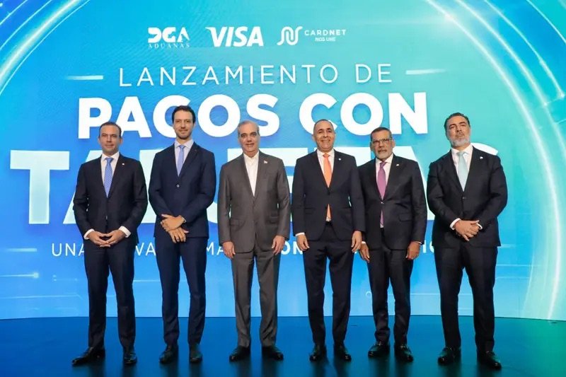 Presidente Abinader encabeza lanzamiento de plataforma de Pagos con Tarjetas de la DGA
