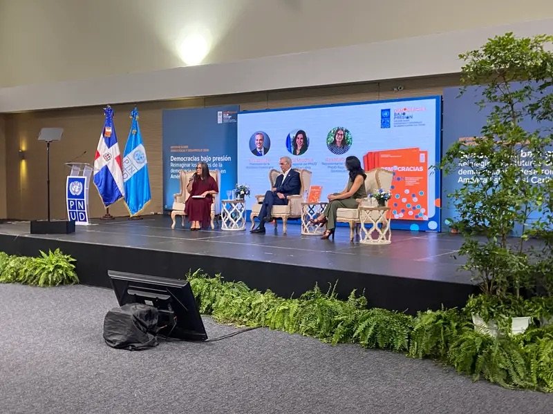 Informe del PNUD asegura que ALC creen en la democracia pero exige más de ella