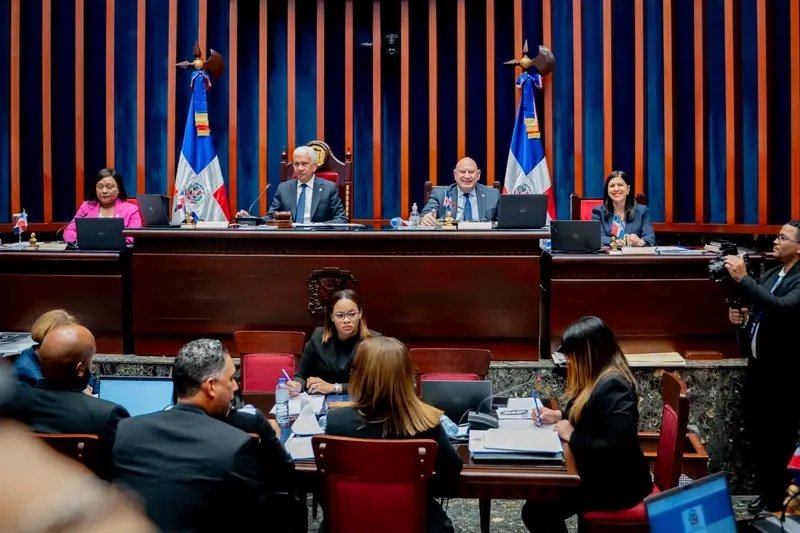 Senado impulsa creación del INDOCASABE y declara patrimonio cultural tradiciones de Moca y Monte Cristi