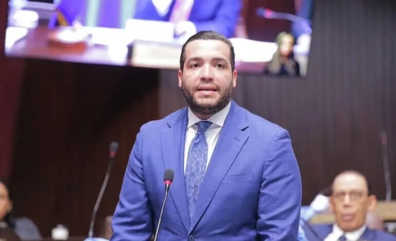 Mariotti Jr. insiste en que se elimine cobro de ISR a trabajadores con salarios inferiores a RD$52 mil