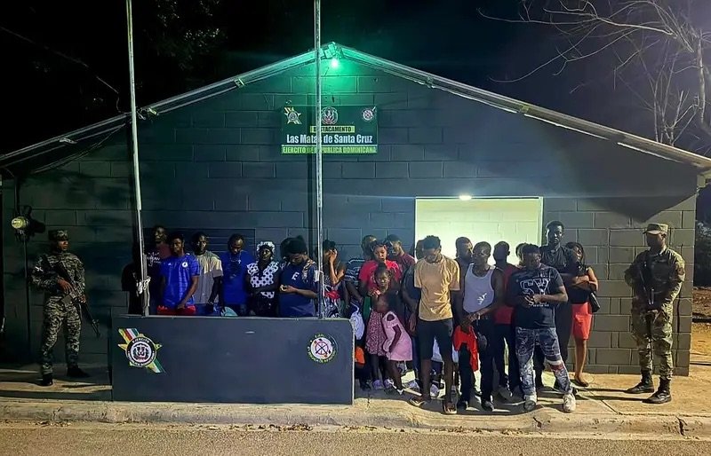 Ejército intercepta a 72 haitianos indocumentados durante operativos en Dajabón