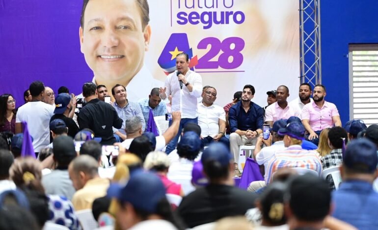 Abel Martínez: “Cuando la República Dominicana ha necesitado carácter, Santiago se pone de pie”