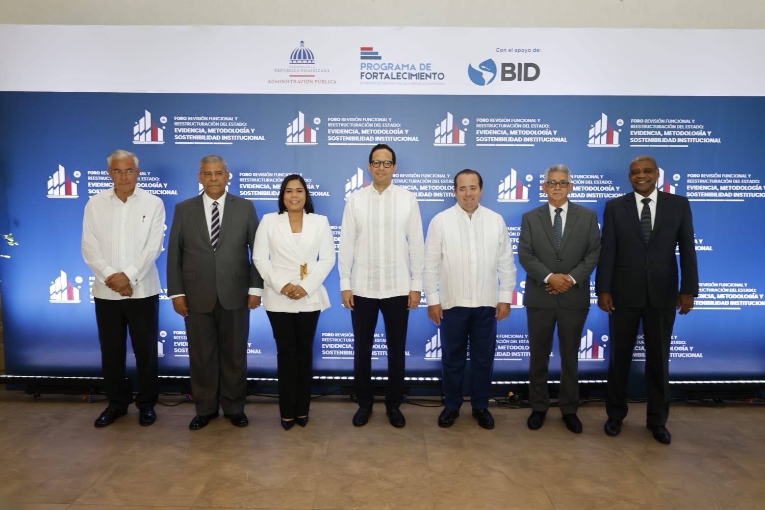 Gobierno resalta avances de la reestructuración de la administración pública