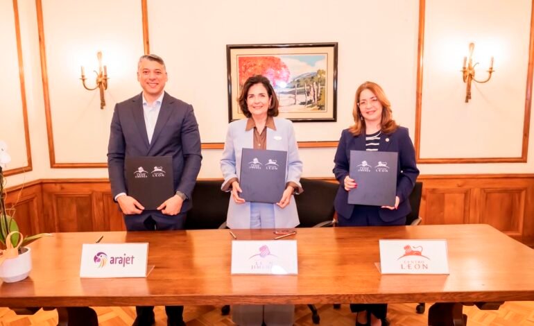 Fundación Eduardo León Jimenes, Centro León y Arajet renuevan alianza estratégica para seguir impulsando el intercambio cultural y académico