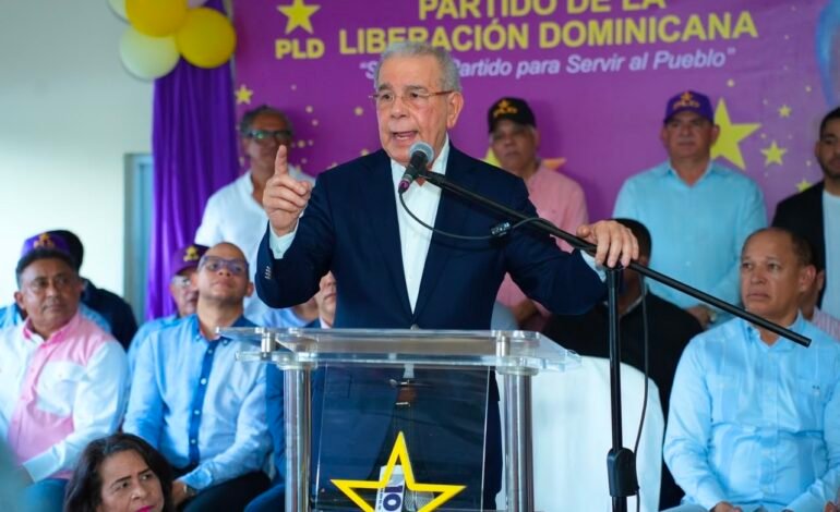 Danilo Medina; “Nadie ha endeudado tanto a la República Dominicana como este gobierno”