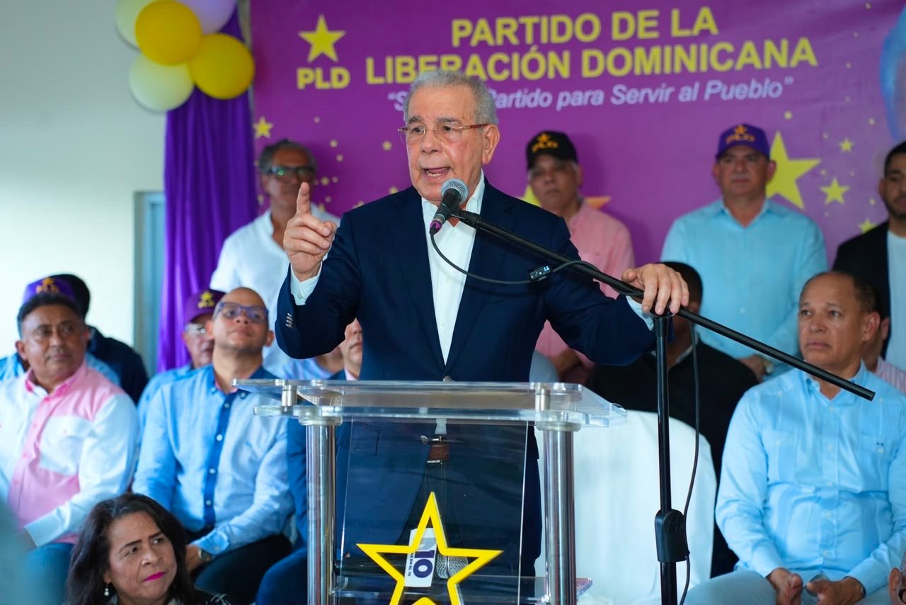 Danilo Medina; “Nadie ha endeudado tanto a la República Dominicana como este gobierno”