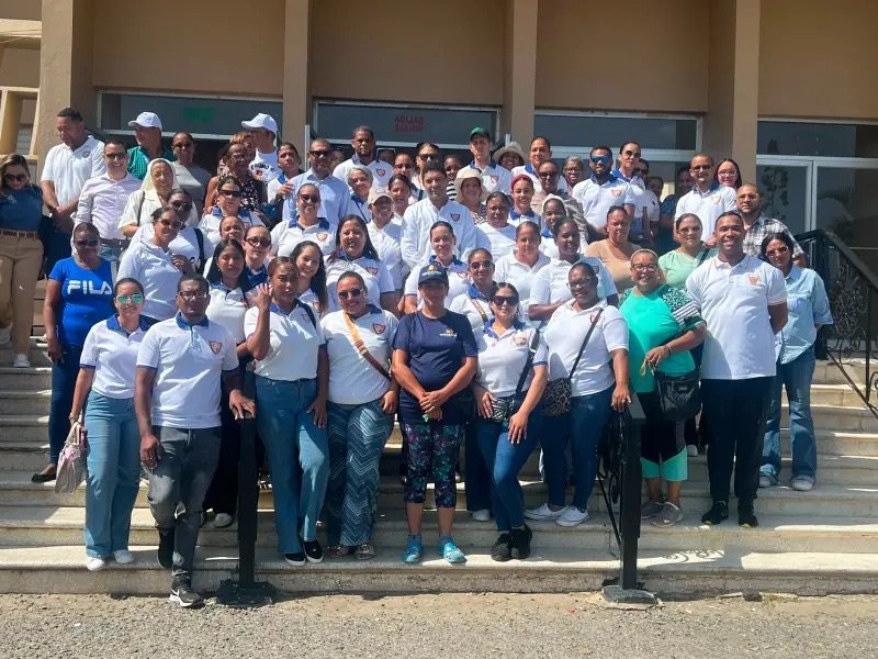 Denuncian funcionario del gobierno dominicano tiene bajo presión al Instituto Politécnico San José de Montecristi