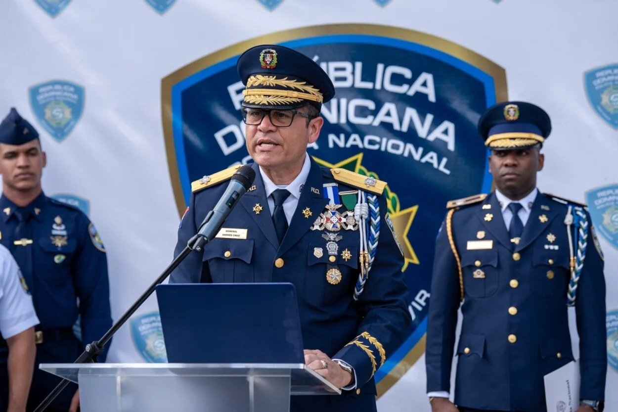 Jefe de la Policía Nacional visita a familiares de Darlin Mercado: “Estamos aquí como padre, acompañando en este dolor”