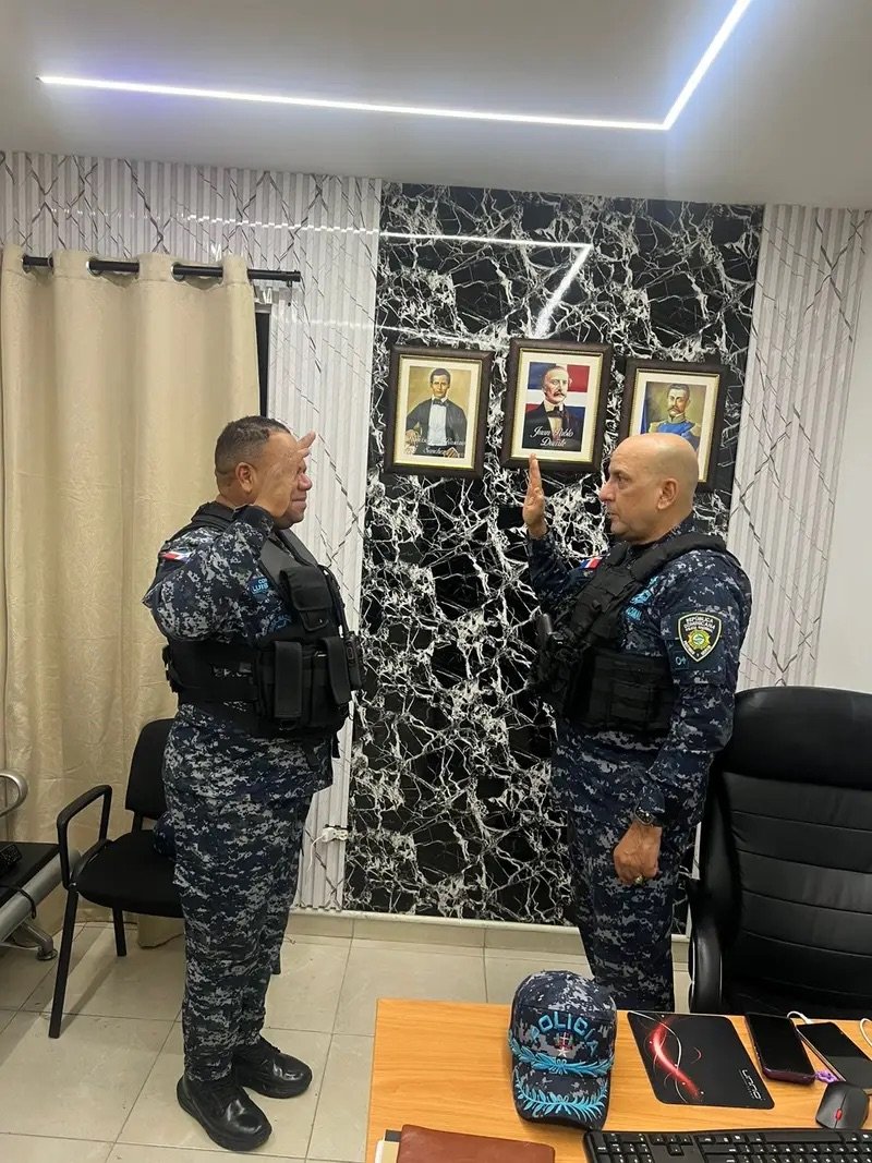 Designan al coronel Luis Peña como nuevo comandante operativo de Santo Domingo Oeste tras muerte de joven a manos de agente policial