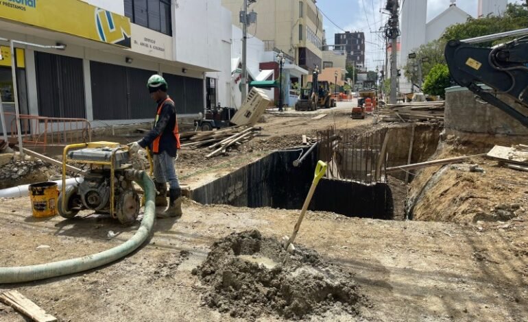 Comerciantes piden detener remozamiento de la calle Del Sol ante constantes retrasos en la obra