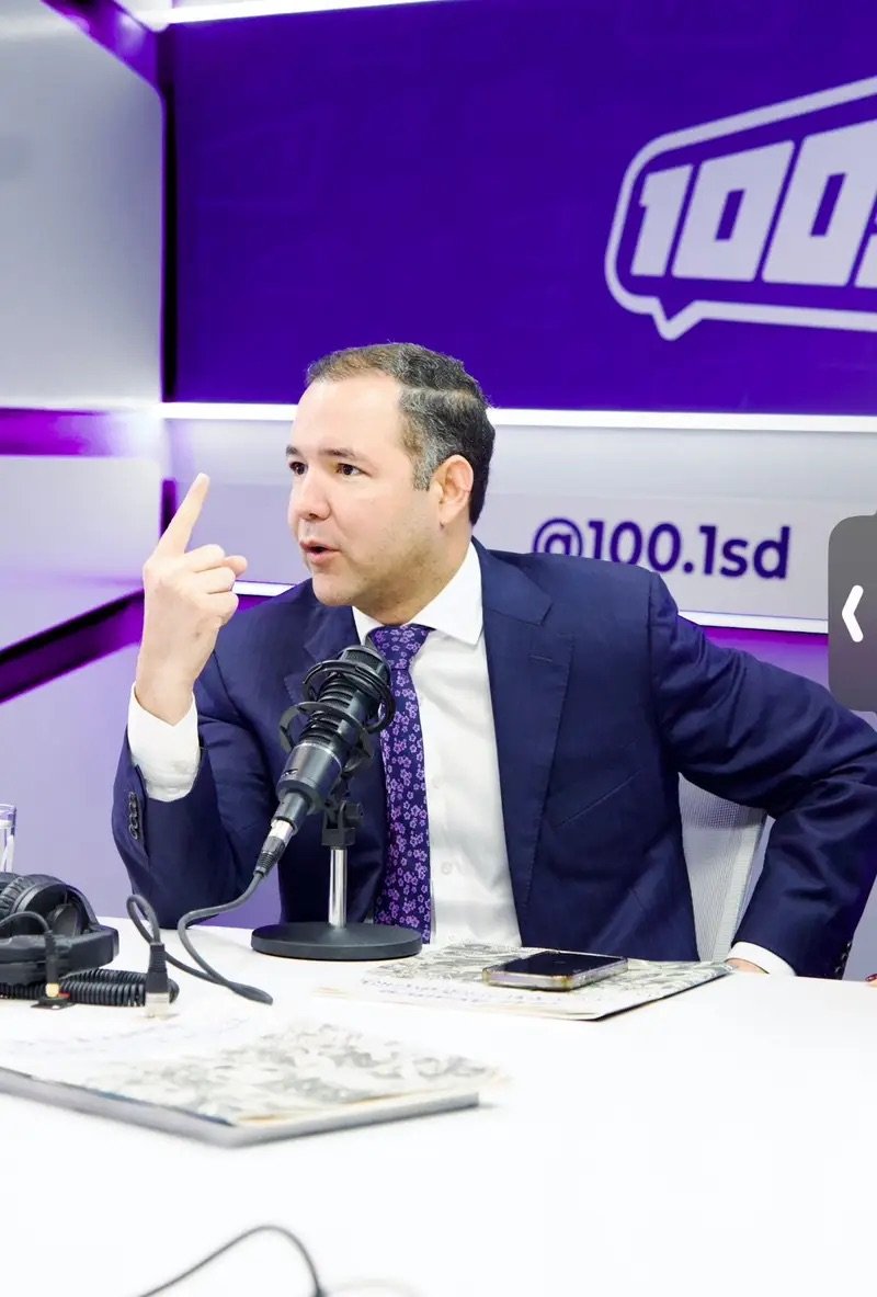 Johnny Pujols afirma que el PRM podría quedar fuera de la segunda vuelta en las elecciones de 2028