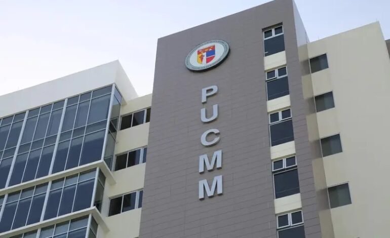 En búsqueda del 1er empleo: Pucmm realiza 5.ª edición de su Feria de Empleos