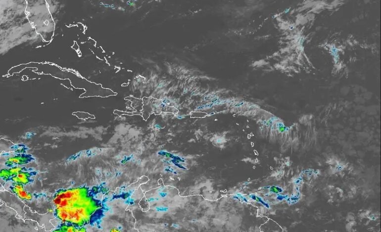 Indomet pronostica aguaceros, tormentas eléctricas y ráfagas de viento en varias provincias por incidencia de vaguada