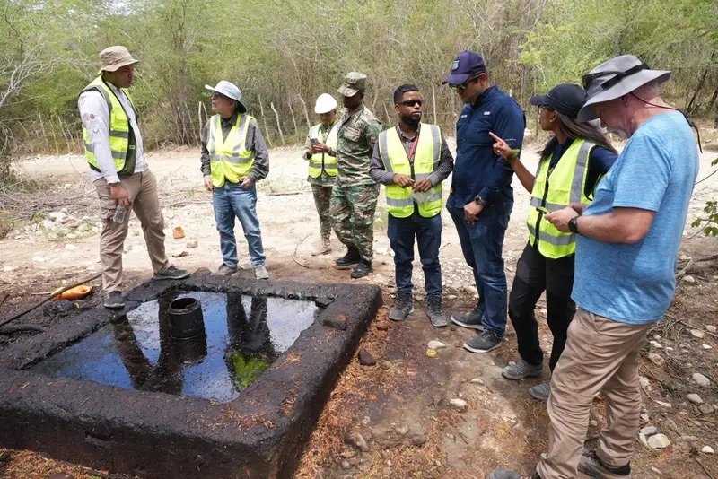 Geólogos de la Universidad de Texas realizan visita a la cuenca de Azua para iniciar investigación sobre potencial de hidrocarburos