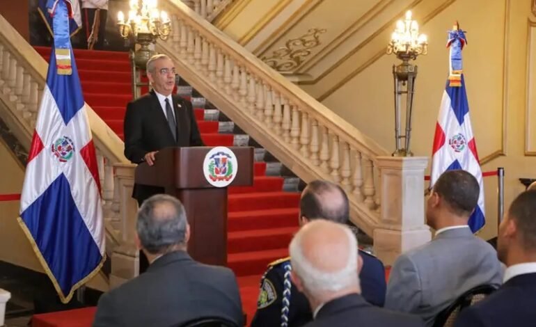 Abinader exhorta convertir ideales de Duarte en conducta pública y compromiso ciudadano