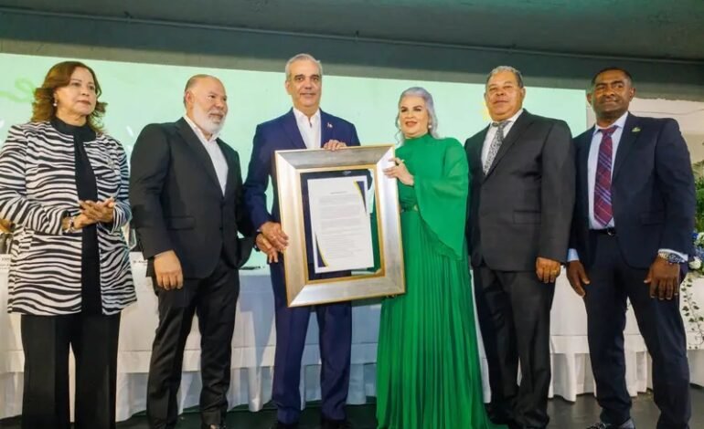 Comerciantes del Cibao reconocen a Abinader por impulsar transformación del Hospedaje Yaque