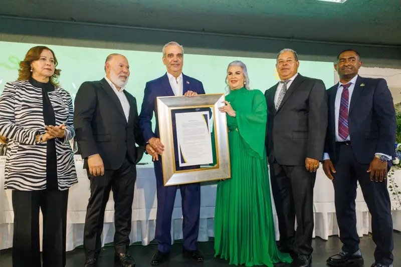 Comerciantes del Cibao reconocen a Abinader por impulsar transformación del Hospedaje Yaque