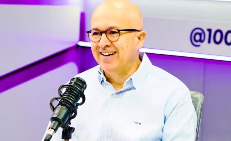 Francisco Domínguez Brito: “La política no puede hacerse con videítos de Instagram”