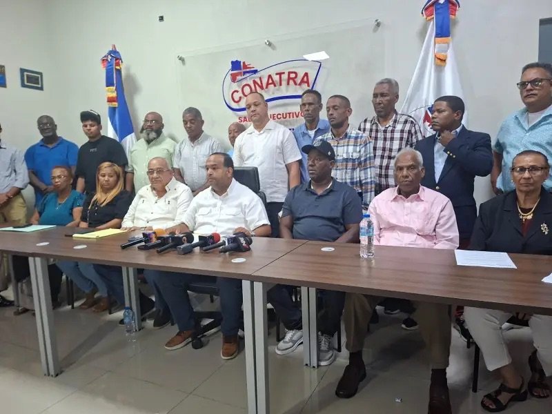 Conatra y transportistas de Santo Domingo Este denuncian invasión de varias de sus rutas y violación de perfiles por parte de Fenatrano