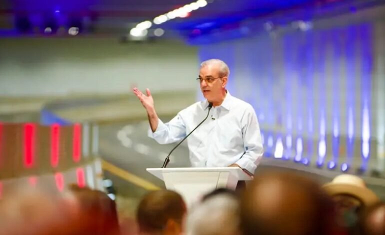Con inversión de RD$3,300 millones, presidente inaugura túnel de la Plaza de la Bandera que beneficiará a más de 300 mil personas&nbsp;