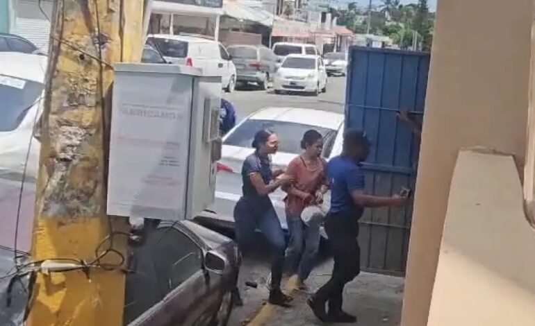 Imponen tres meses de prisión preventiva a sargento mayor PN acusada de quitarle la vida a su hija de 10 años