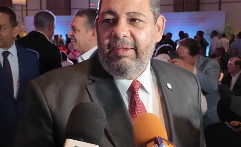 DO Sostenible respalda comisión creada por Abinader para reforzar la transparencia en la gestión de residuos sólidos