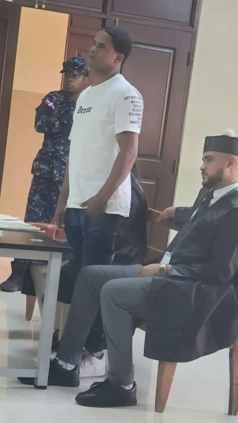 Tribunal de Ocoa manda a la cárcel por seis meses a un joven acusado de robarse 32 aguacates