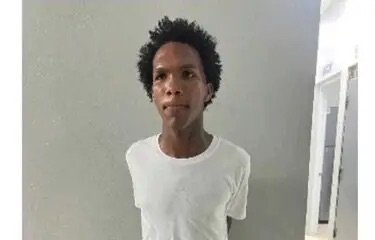 Joven acusado de envenenar a su expareja de 15 años en Santo Domingo Este se entregó este sábado a la Policía