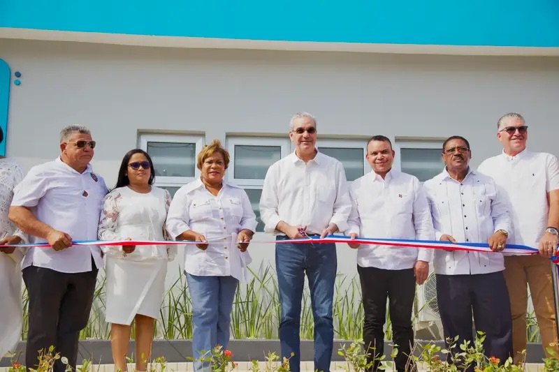 Presidente Abinader inaugura Hospital Hacienda Estrella renovado y abre una nueva etapa de salud digna para más de 60 mil habitantes