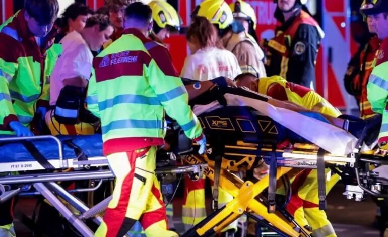 Vehículo arrolla multitud en marcha del Orgullo en Berlín; deja un muerto y varios heridos