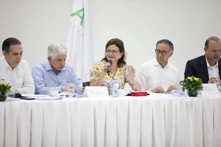 Gobierno anuncia en agosto inicia la construcción de la Autovía del Ámbar