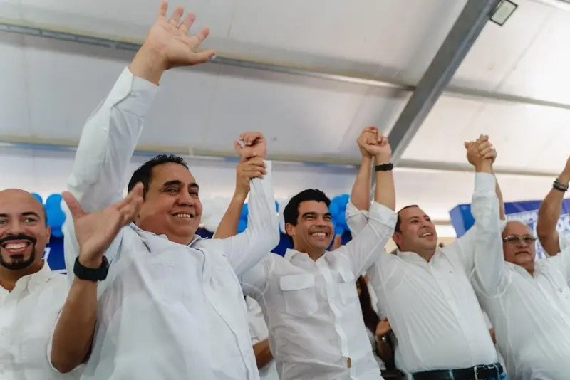 Diputado Orlando Martínez encabeza fuerte respaldo político a Wellington Arnaud en Monseñor Nouel