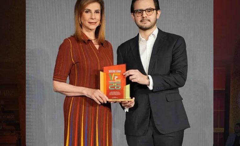 Mercado Media Network reconoce a fundador de El Testigo