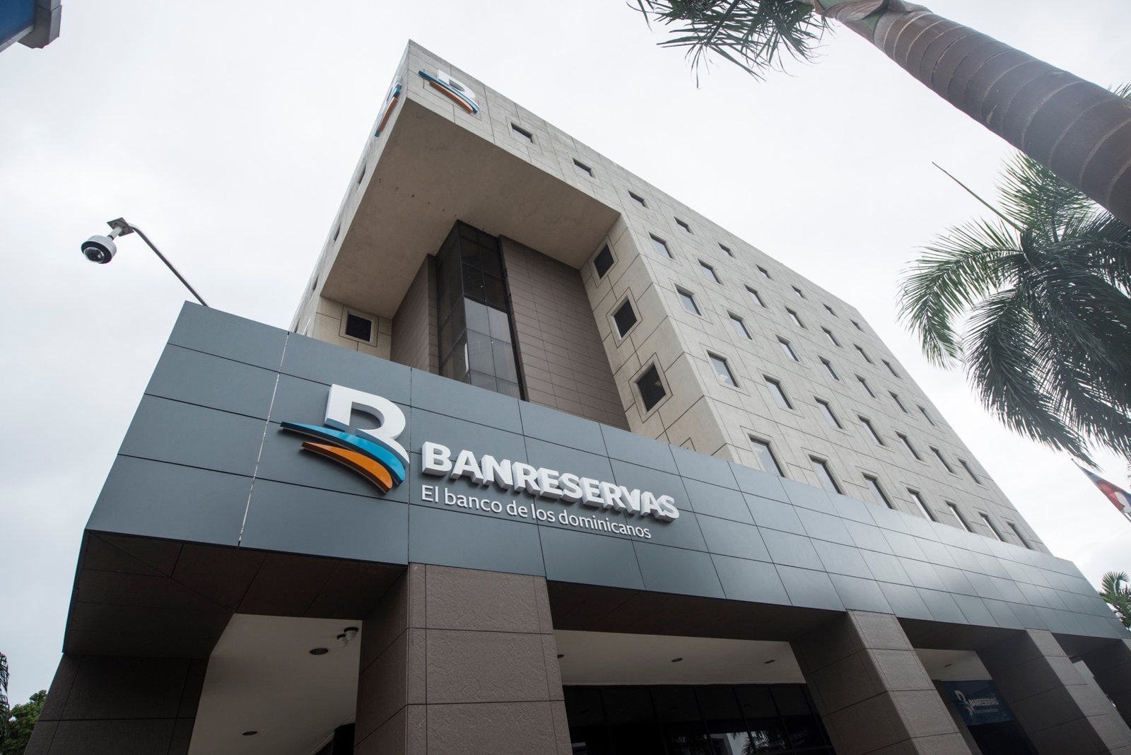 Banreservas destina RD$5,000 millones para emprendedoras en la segunda edición del Summit Mujer Pymes