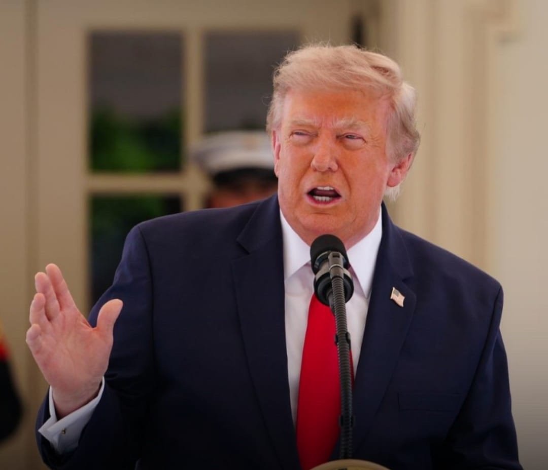 TRUMP ACUSA A CHINA DE FRAUDE