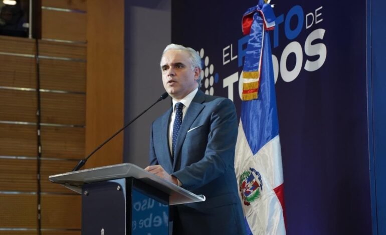 Luis Miguel De Camps instruye aumento de psicólogos y orientadores en escuelas públicas